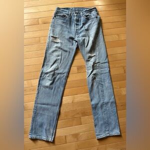 Levi's VINTAGE distressed straight jeans with classic stonewash